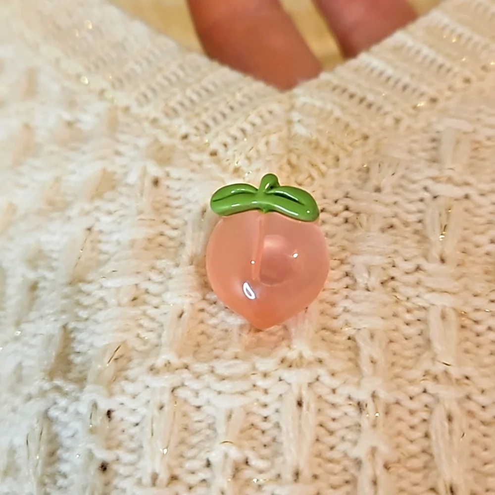 NWT Cider Crop Top with White Peaches - Picture 3 of 12